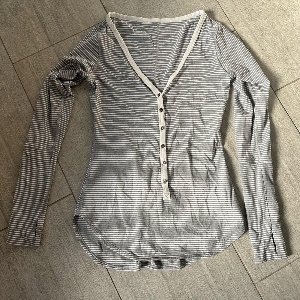 Lululemon long sleeve Henley